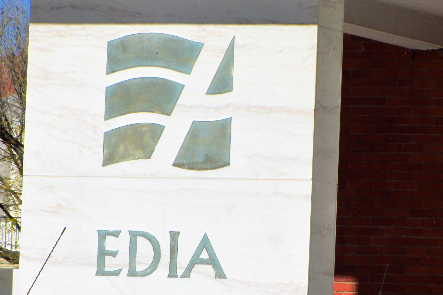 EDIA