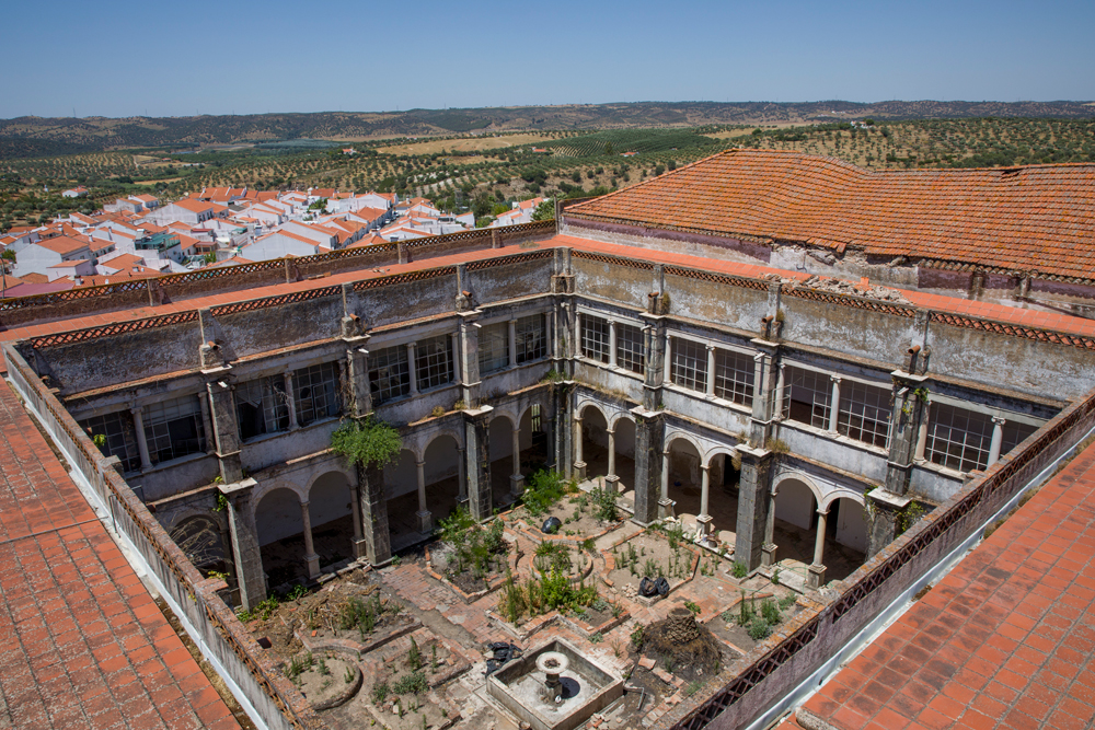 Reconversão do Convento do Carmo em Moura