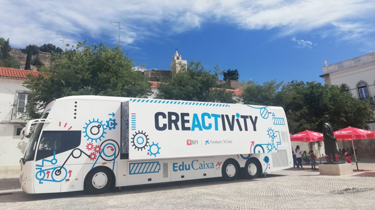 Creactivity Bus