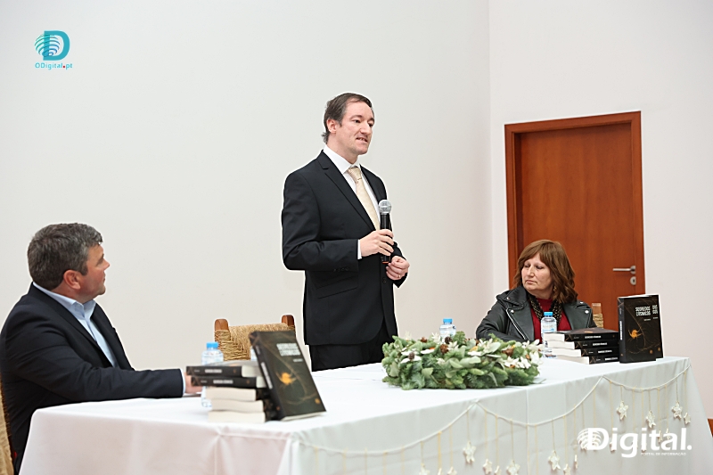 Livro de Nuno Canhoto