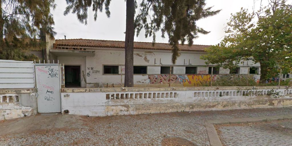 Évora: Edifício do antigo Lar dos Pinheiros vai dar lugar a centro de acolhimento temporário