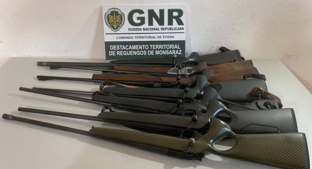 Fiscalização da GNR em Vila Viçosa e Borba resulta apreensamento de armamento