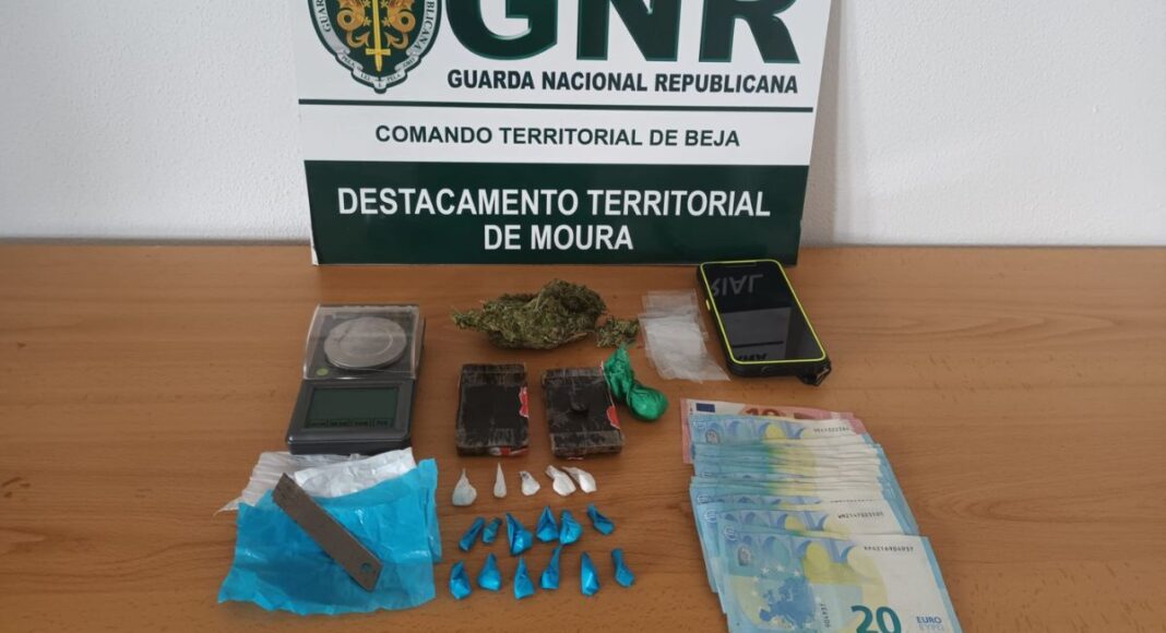 Serpa: GNR detém homem por tráfico de droga e apreende cerca de 400 doses