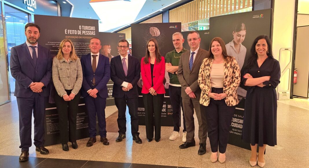 Exposição em Évora reforça papel humano no crescimento do turismo