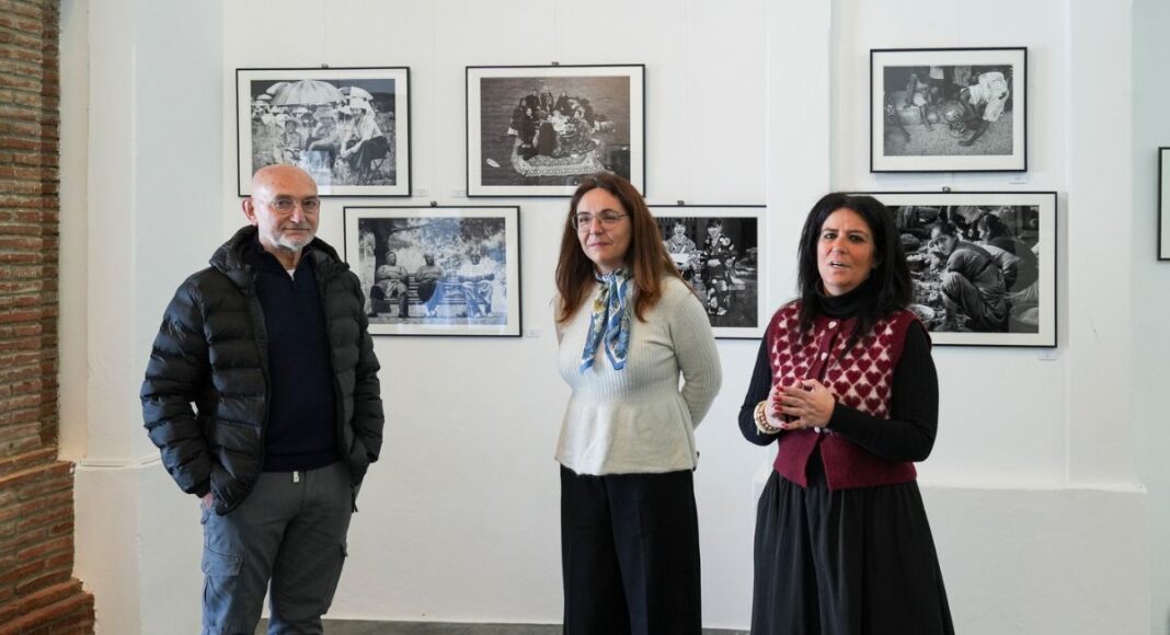 Exposição “Ser Mulher” mostra retratos do quotidiano feminino em Monsaraz