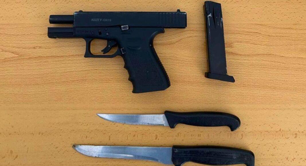 GNR detém homem com uma pistola e facas junto a escola em Sines