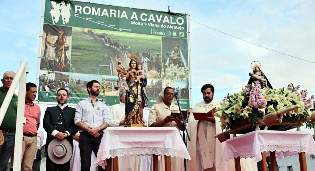 Mais de mil pessoas na romaria: Autarca de Viana do Alentejo destaca fé e percurso dos romeiros
