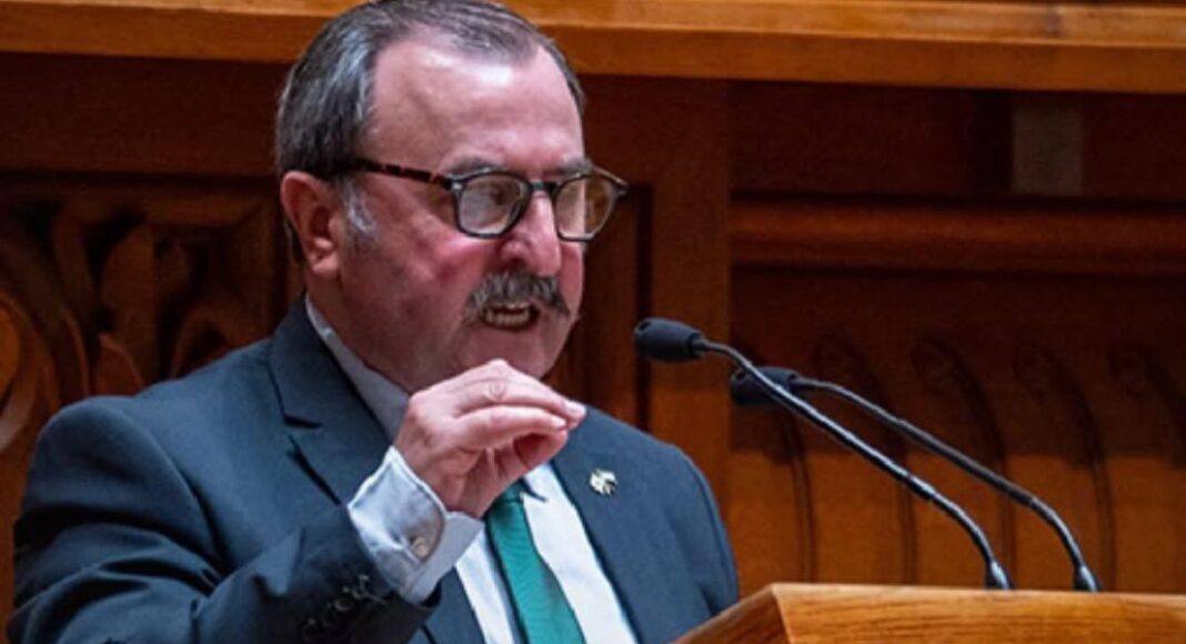António Carneiro