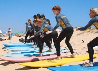 Surf solidário na Comporta apoia causa ligada à inclusão social Surf solidário na Comporta apoia causa ligada à inclusão social
