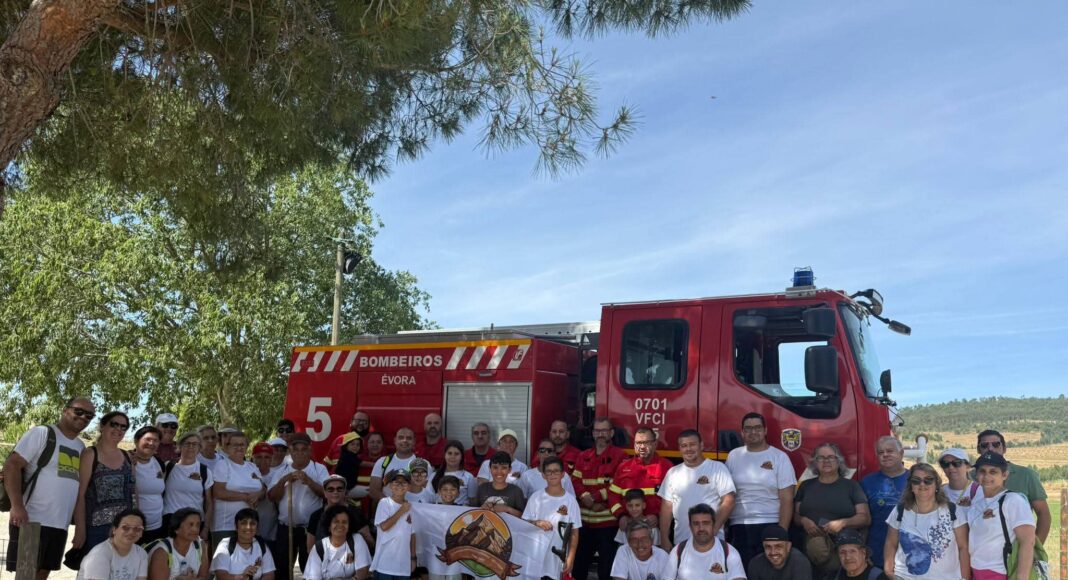 Iniciativa solidária em Valverde angaria apoio para os Bombeiros Voluntários de Évora