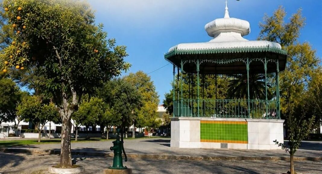 Viana do Alentejo promove consulta pública sobre reabilitação do Jardim Público de Alcáçovas