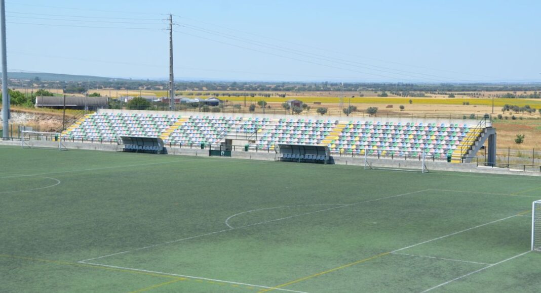 Câmara de Ferreira do Alentejo avança com obra de 2,26 milhões para finalizar Estádio Municipal