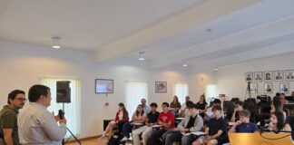 Redondo: Assembleia Municipal Jovem debate corrupção, integridade e participação cívica Redondo: Assembleia Municipal Jovem debate corrupção, integridade e participação cívica